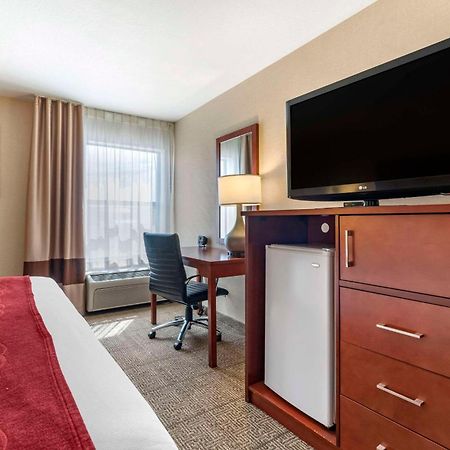 Comfort Inn & Suites Near Fallon Naval Air Station Экстерьер фото