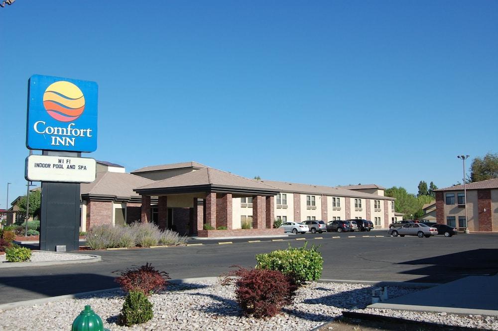 Comfort Inn & Suites Near Fallon Naval Air Station Экстерьер фото