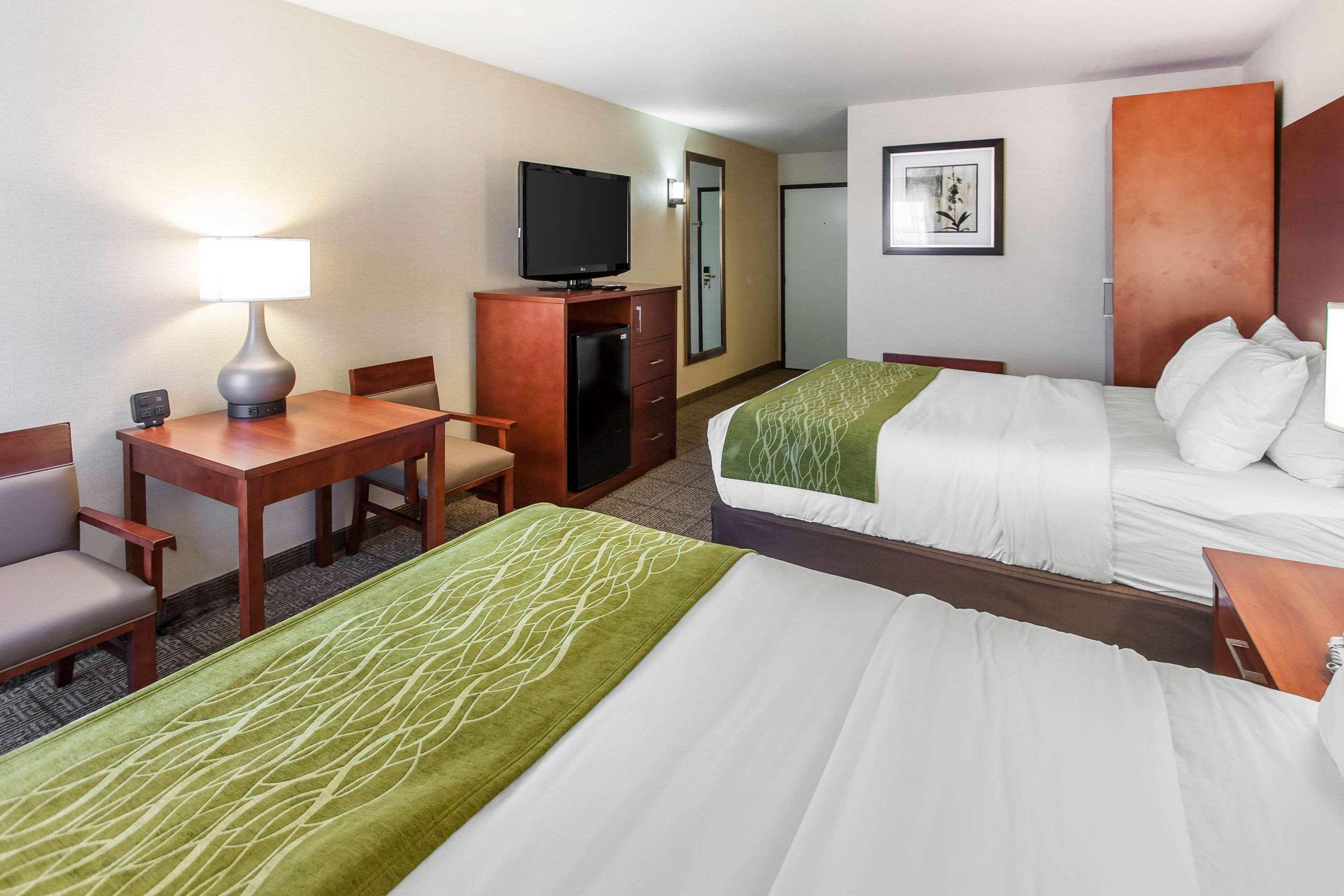 Comfort Inn & Suites Near Fallon Naval Air Station Экстерьер фото