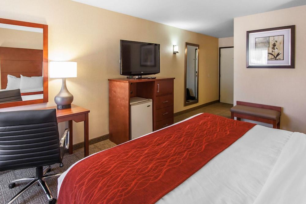 Comfort Inn & Suites Near Fallon Naval Air Station Экстерьер фото