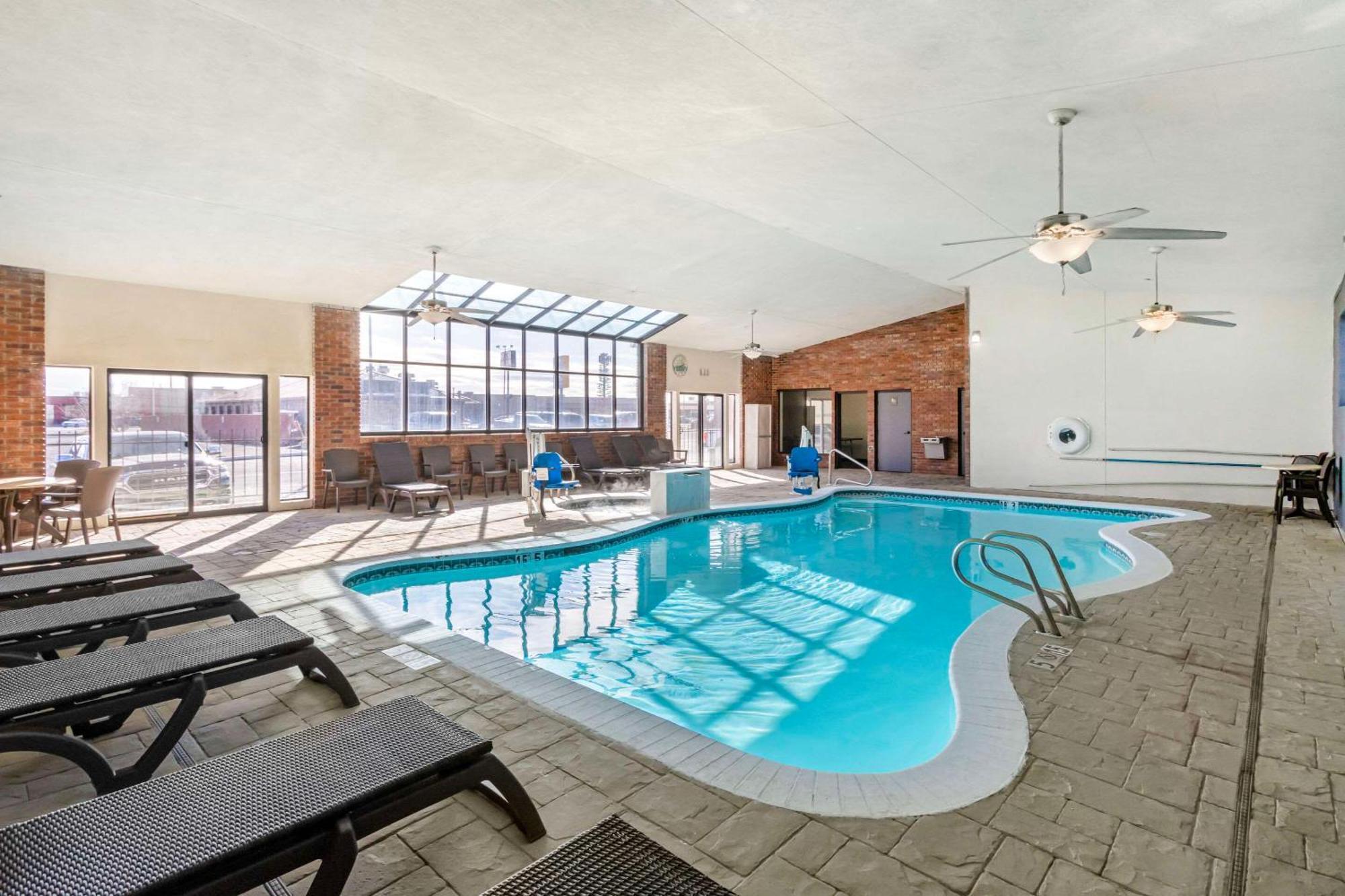 Comfort Inn & Suites Near Fallon Naval Air Station Экстерьер фото