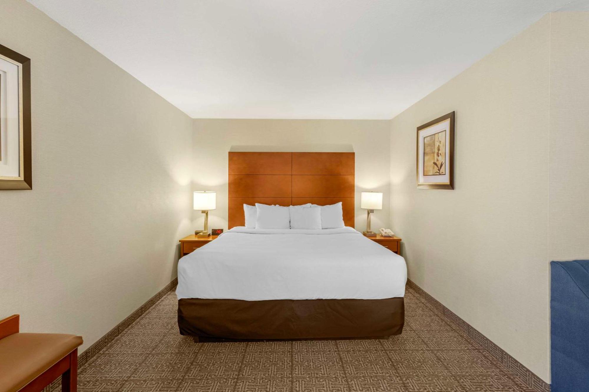 Comfort Inn & Suites Near Fallon Naval Air Station Экстерьер фото