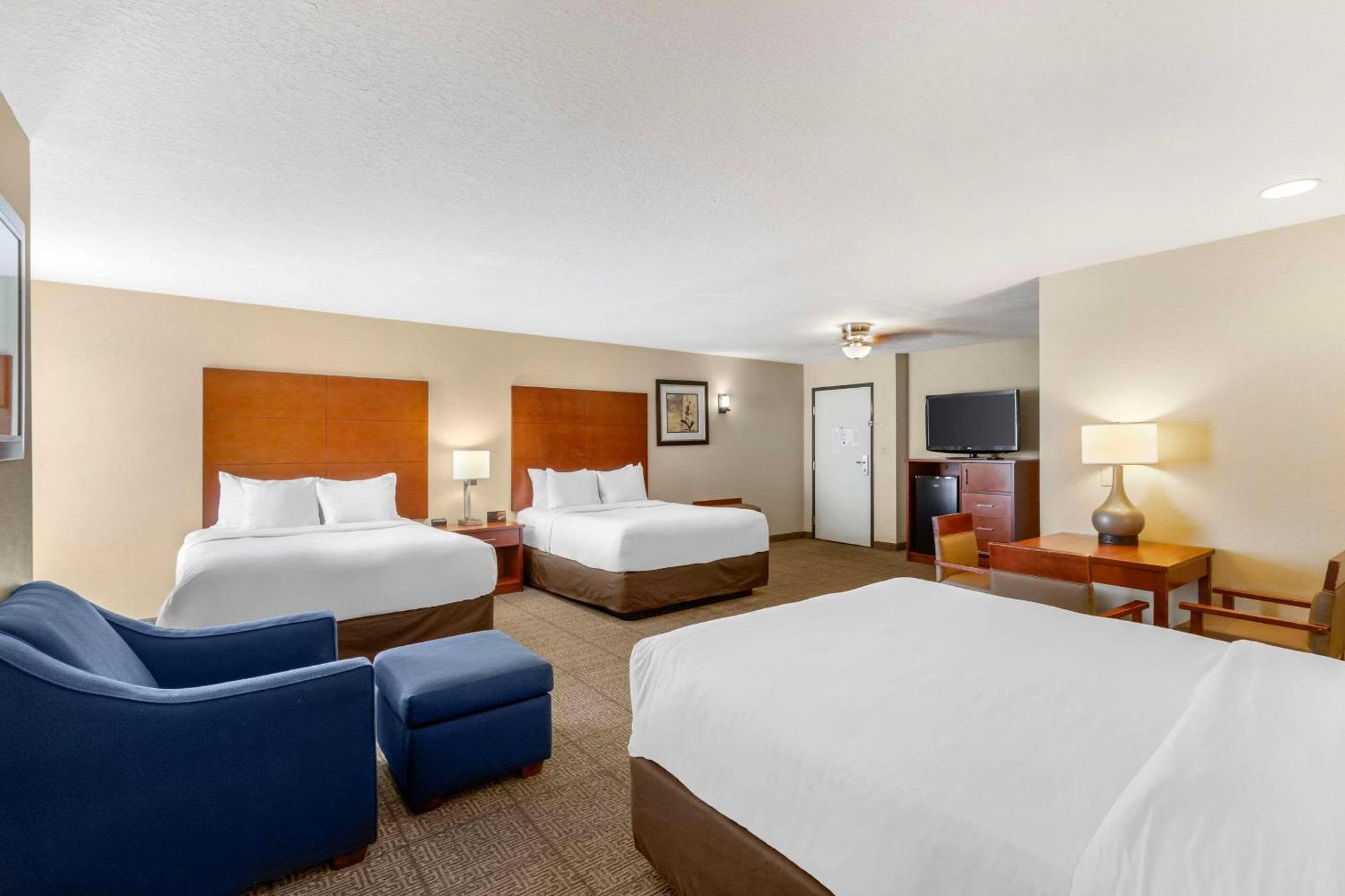 Comfort Inn & Suites Near Fallon Naval Air Station Экстерьер фото