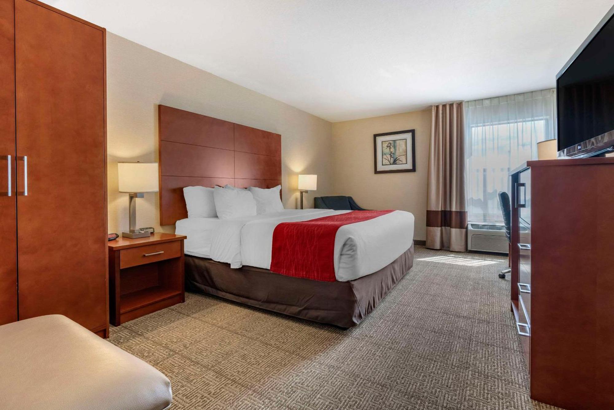 Comfort Inn & Suites Near Fallon Naval Air Station Экстерьер фото