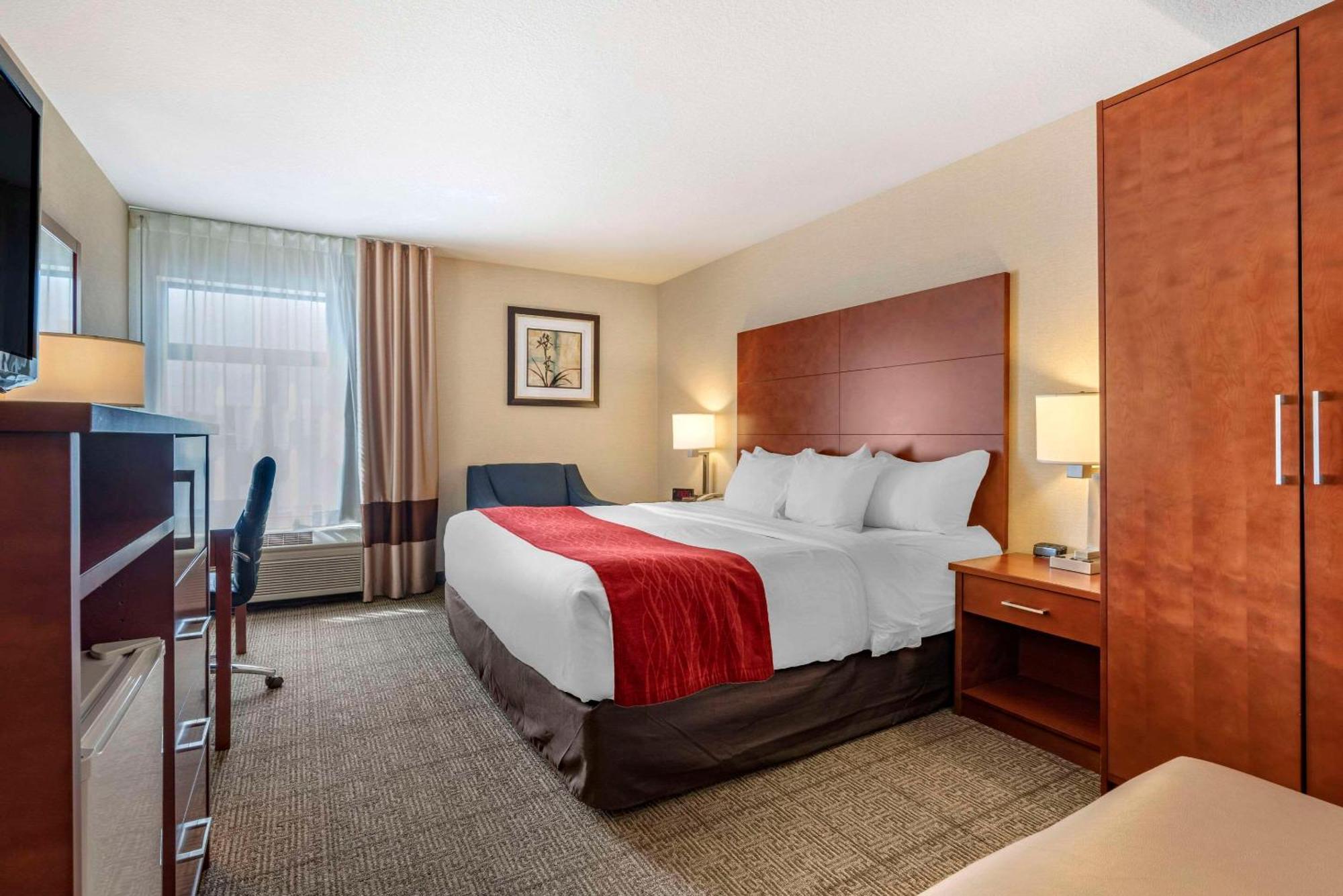 Comfort Inn & Suites Near Fallon Naval Air Station Экстерьер фото