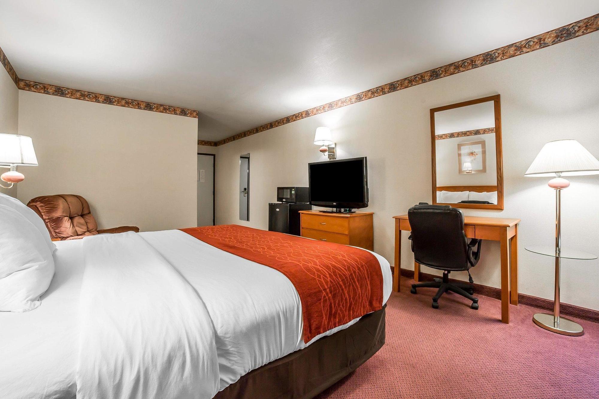 Comfort Inn & Suites Near Fallon Naval Air Station Экстерьер фото