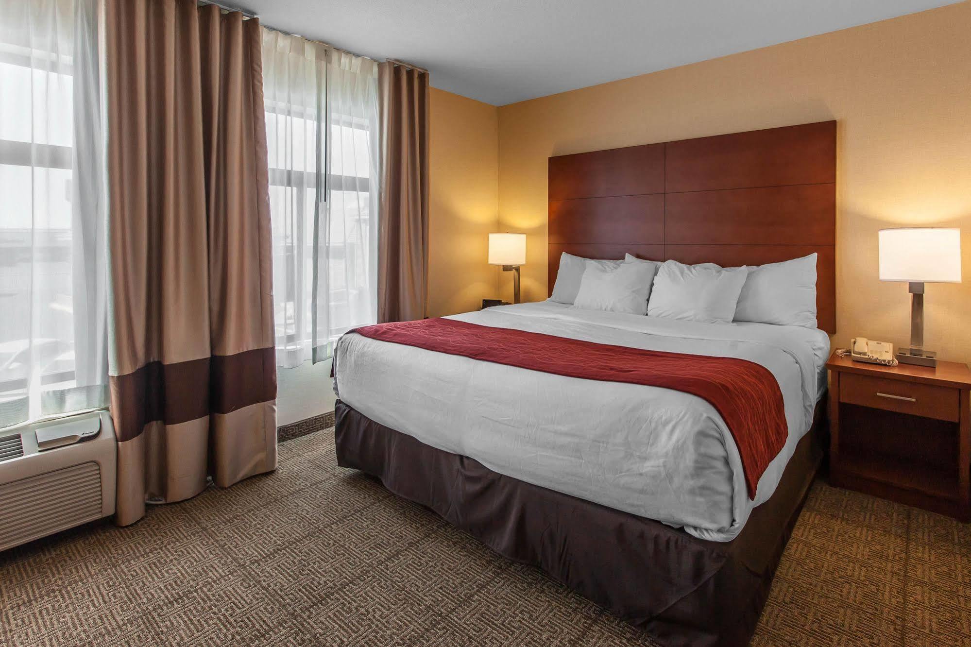 Comfort Inn & Suites Near Fallon Naval Air Station Экстерьер фото