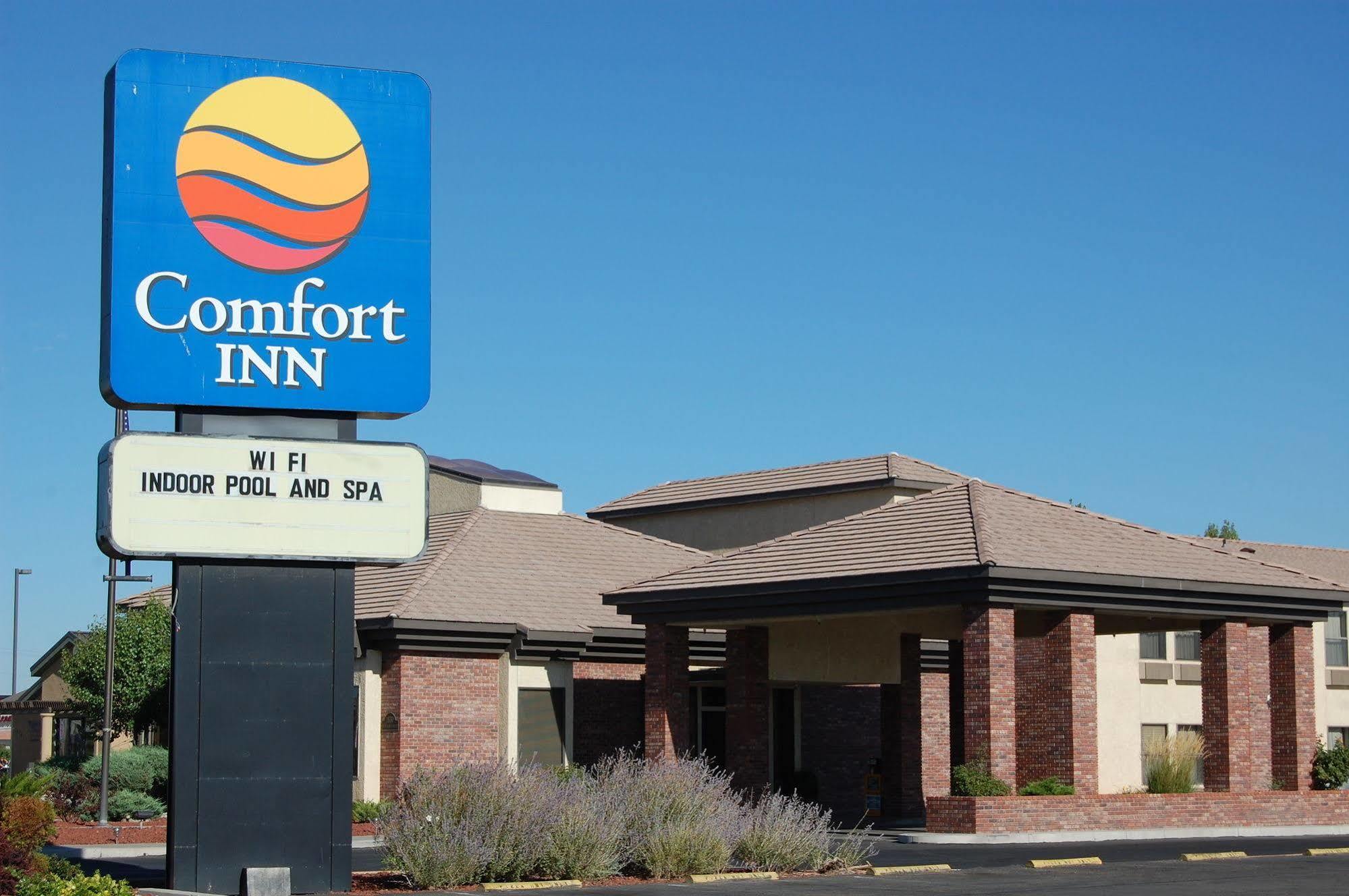 Comfort Inn & Suites Near Fallon Naval Air Station Экстерьер фото